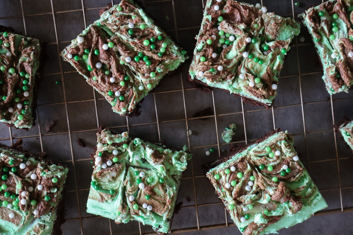 St. Patrick's Day Brownies on a wire rack.