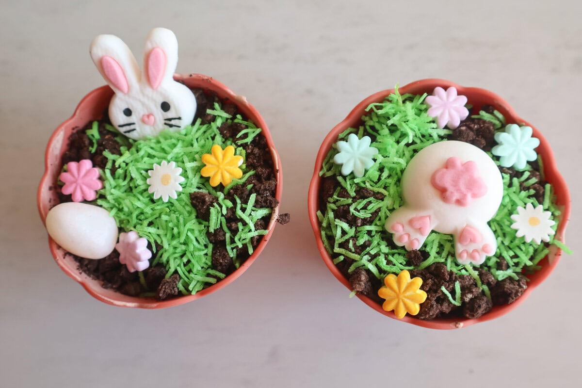 Easter mini Flowerpot dirt cups with bunnies and flowers. 