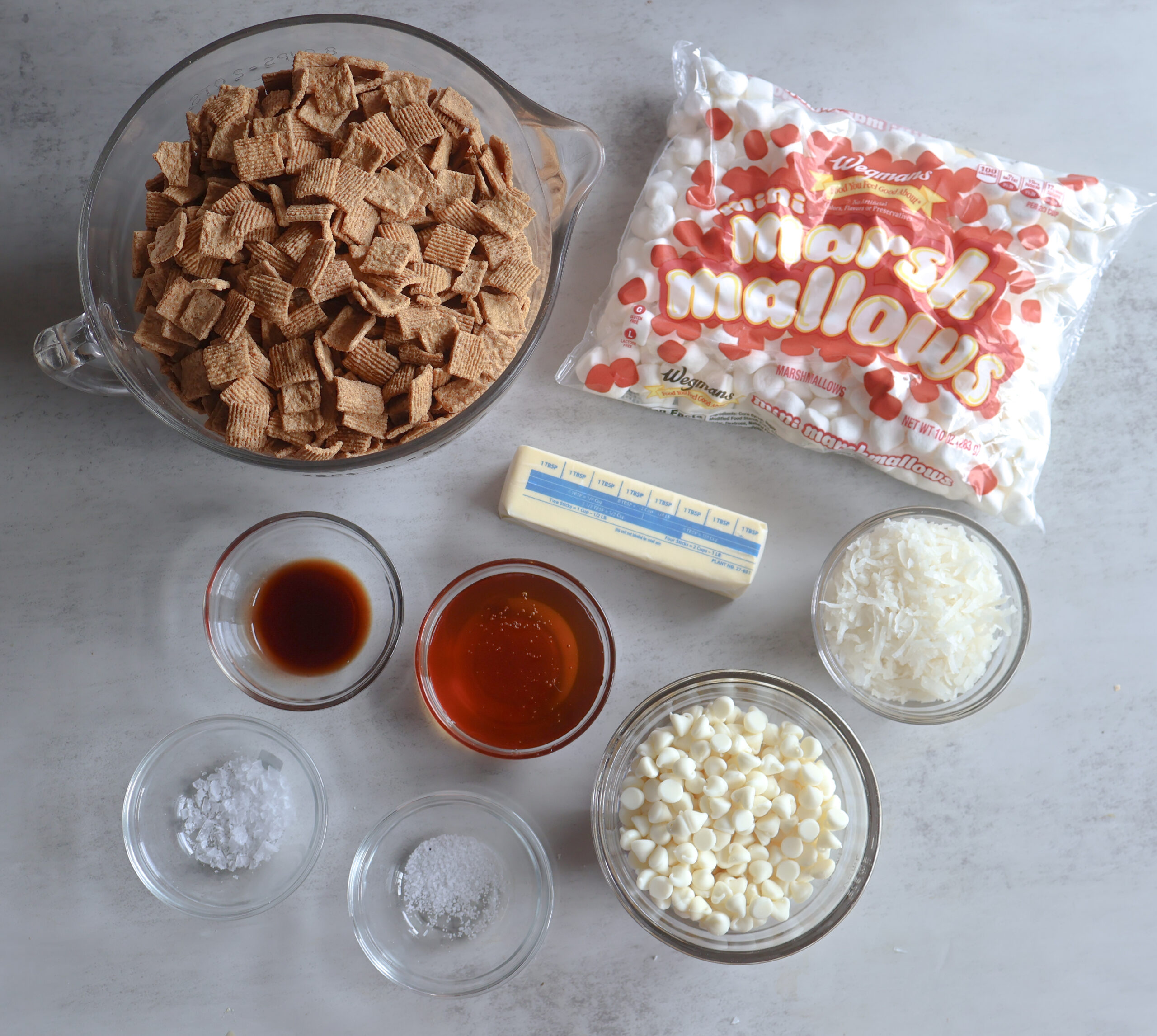 Ingredients for the Salted honey golden grahams crunch bars.
